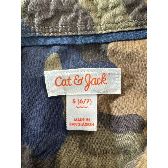 Cat & Jack boys shirt size S (6/7) Camouflage Button-Up - Picture 3 of 8